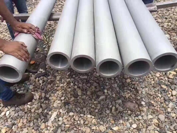 江苏不锈钢管性能与价格的综合研究
