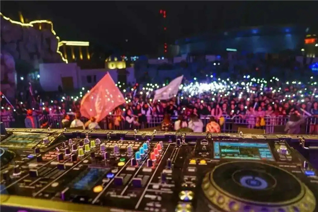 江南夜色DJ在线播放，音乐与文化的交融之美